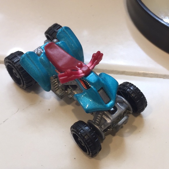 2002 mattel hot wheels track